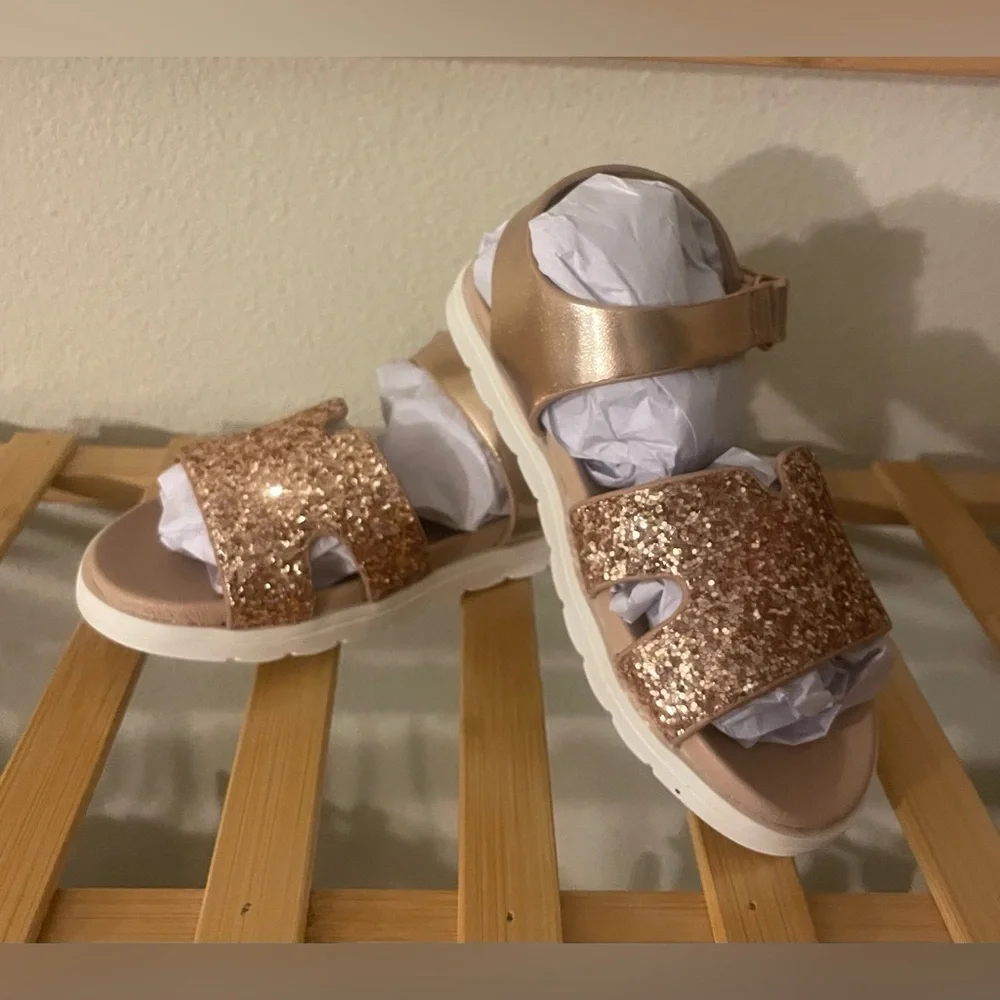 NEW…Olivia Miller Glitter Girls’ Sandals